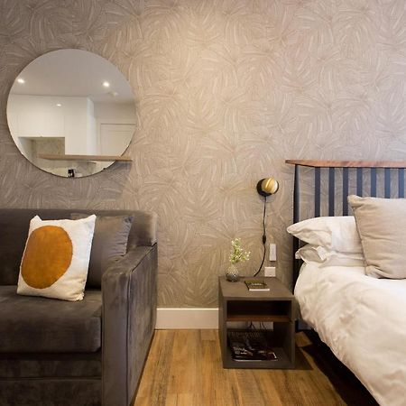 Romantic Studio In The Heart Of Little Italy By Den Stays Montréal Exterior foto